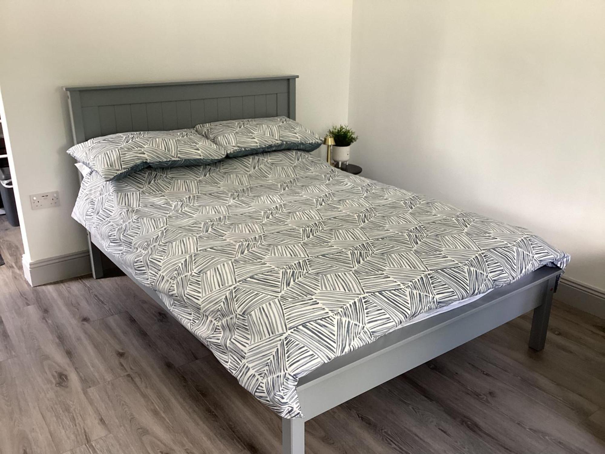 Studio Apartment To Rent مولينجار المظهر الخارجي الصورة